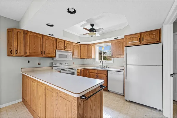 $285,000 | 1502 Theodore Drive, Unit B, Champaign, IL 61821