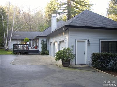 2172 Green Hill Road Sebastopol, CA 95472 - Photo 11 of 12 a front view of a house with garden