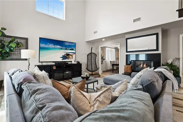 $1,650,000 | 25062 Campo Rojo, Lake Forest, CA 92630