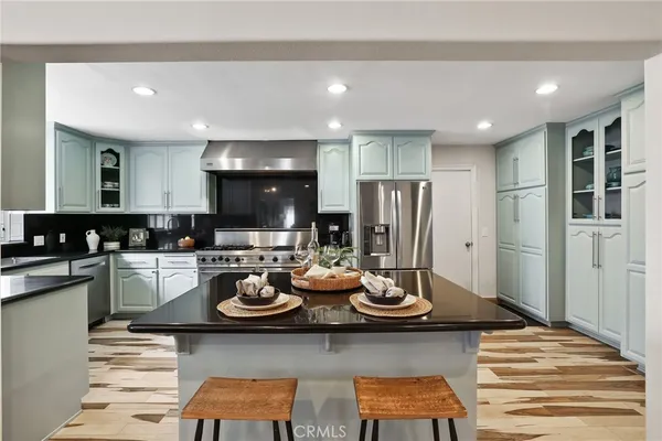 $1,650,000 | 25062 Campo Rojo, Lake Forest, CA 92630