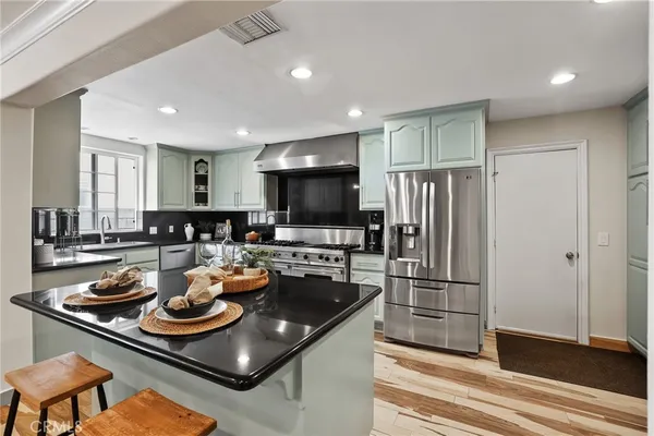 $1,650,000 | 25062 Campo Rojo, Lake Forest, CA 92630