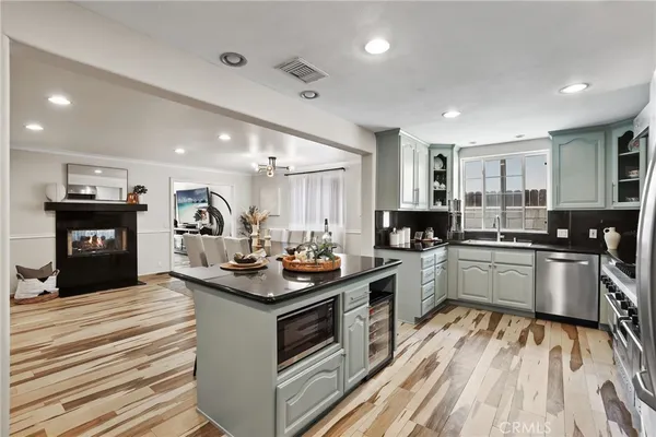 $1,650,000 | 25062 Campo Rojo, Lake Forest, CA 92630