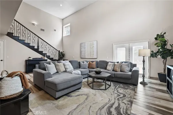 $1,650,000 | 25062 Campo Rojo, Lake Forest, CA 92630