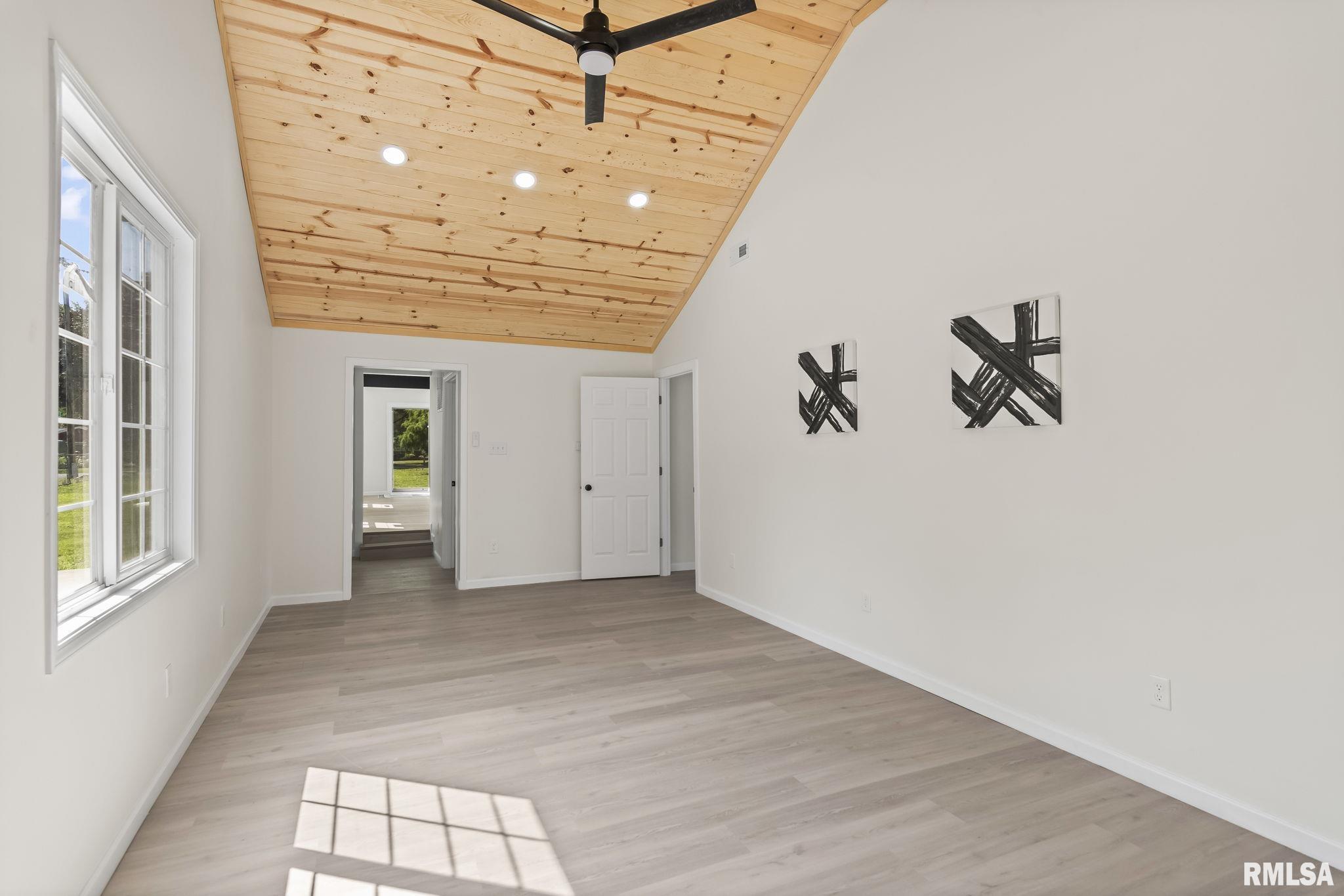 1105 North 32nd Street Springfield, IL 62702 - Photo 5 of 31 Gallery Image 5
