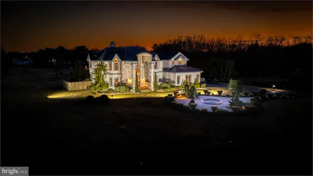 $879,900 | 4491 East Chestnut Avenue, Vineland, NJ 08361