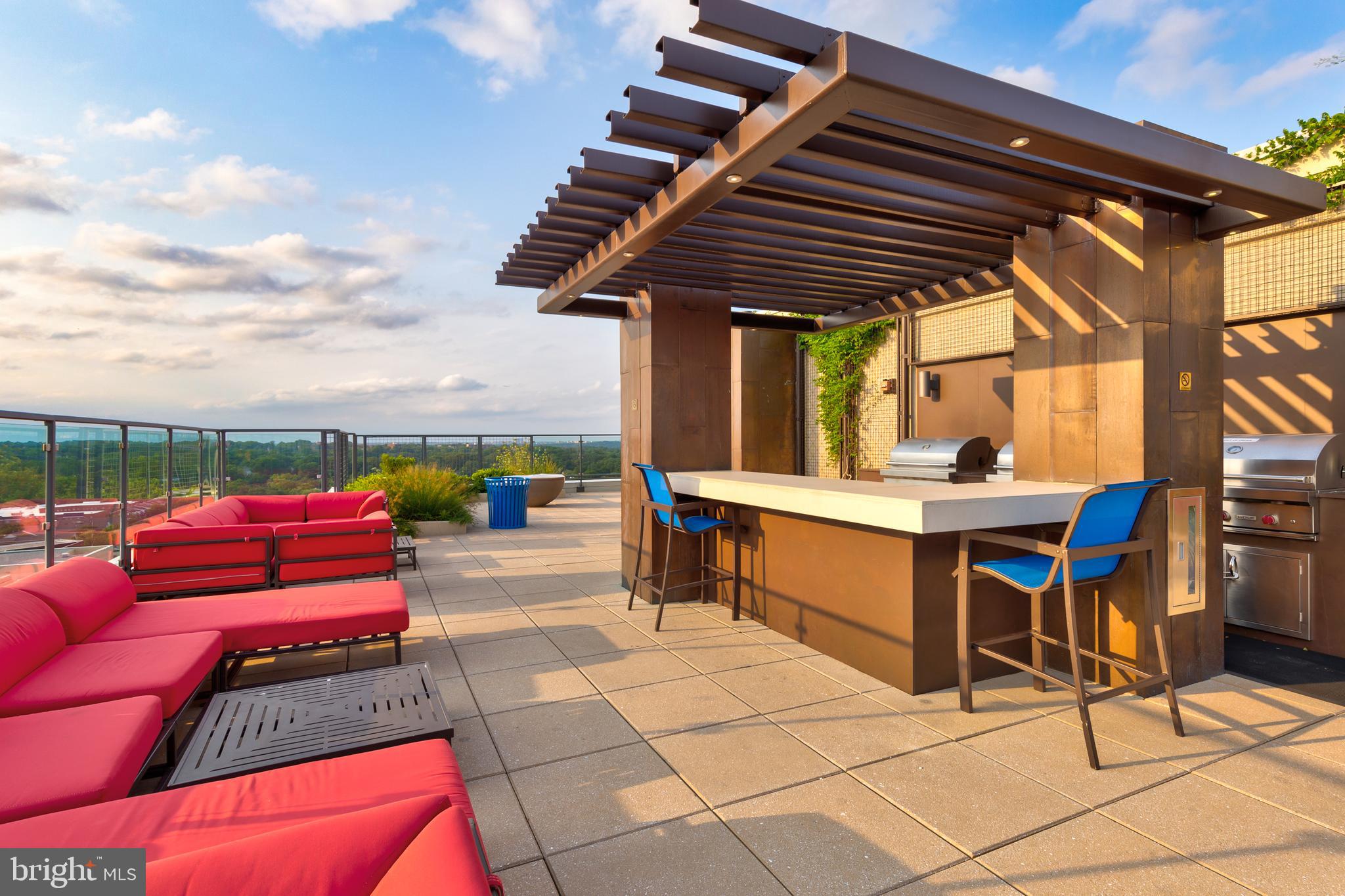 851 North Glebe Road, Unit 1020 Arlington, VA 22203 - Photo 42 of 52 Roof Top