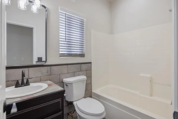 $435,000 | 1159 Syrah Court, Tulare, CA 93274