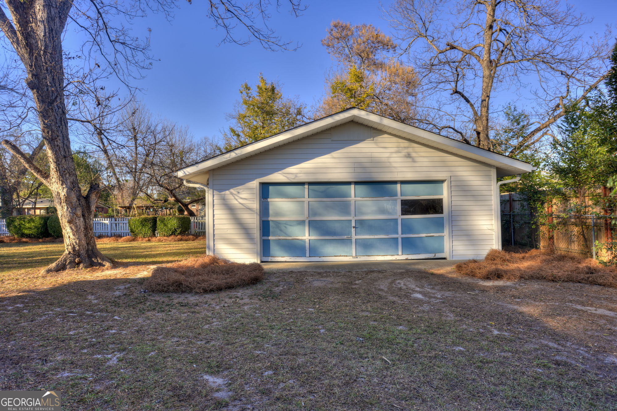 1423 Tucker Road Perry, GA 31069 - Photo 28 of 37 a front view of a house with a yard