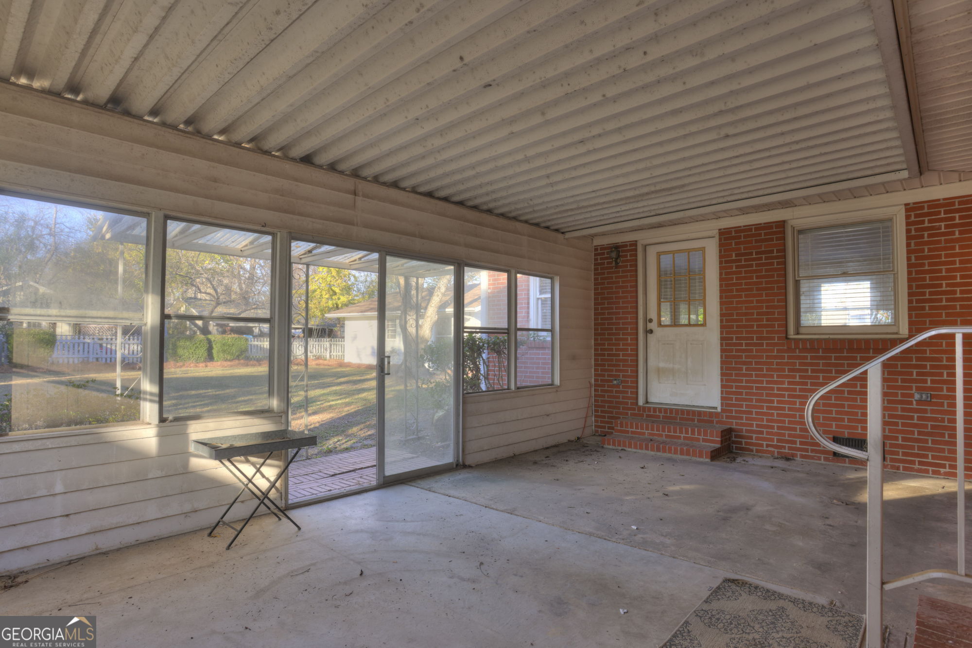 1423 Tucker Road Perry, GA 31069 - Photo 29 of 37 a living room with furniture