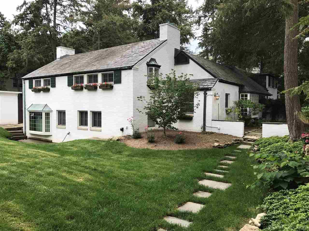 121 Merriweather Road Grosse Pointe, MI 48236 - Photo 1 of 21 31352855.JPG