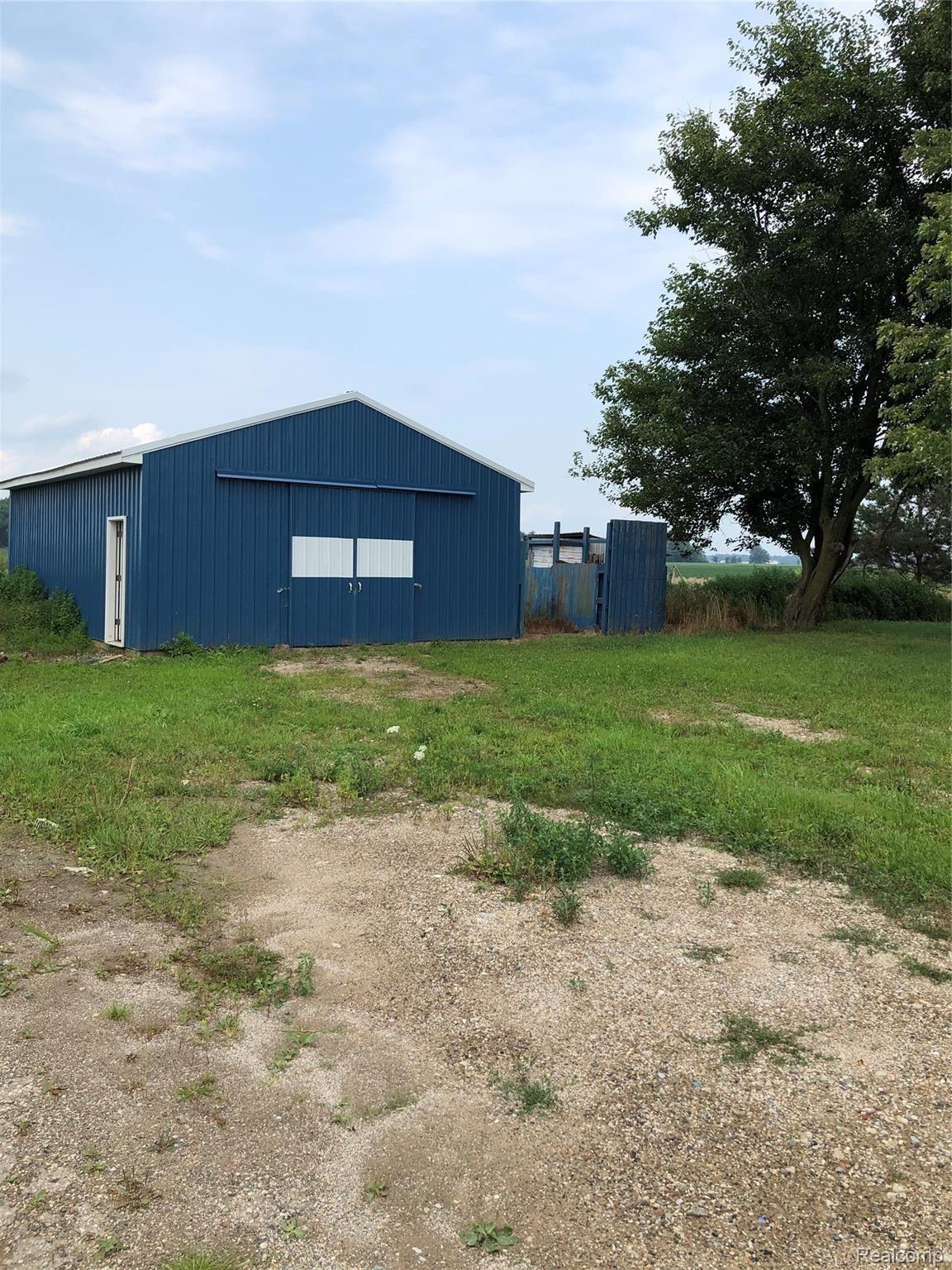 2097 Barnes Road Silverwood, MI 48760 - Photo 10 of 39 IMG_3035.JPG
