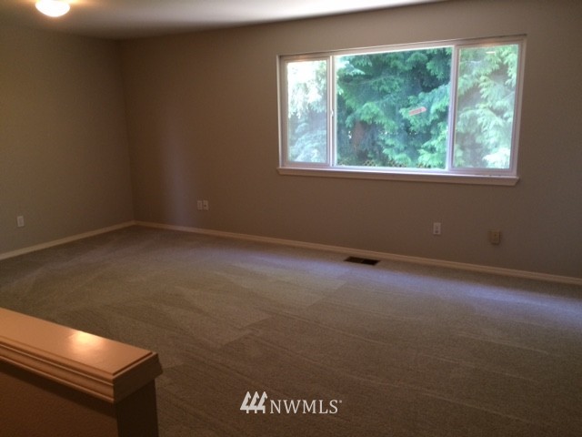 15324 Southeast 133rd Court Renton, WA 98059 - Photo 14 of 20 Gallery Image 14