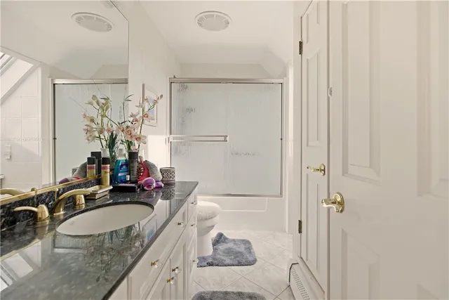 $795,000 | 23 Indian Hill Circle, Middletown, RI 02842