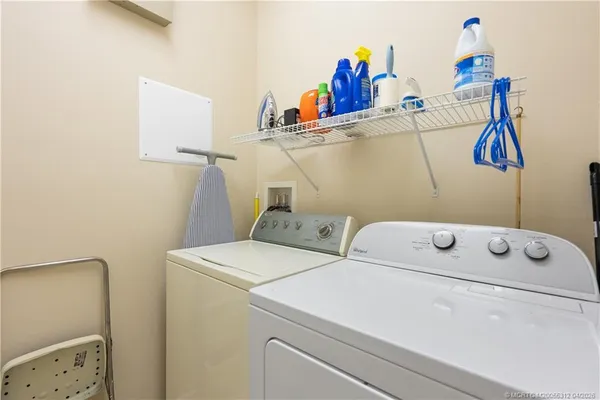 $450,000 | 830 Northwest Red Pine Way, Jensen Beach, FL 34957