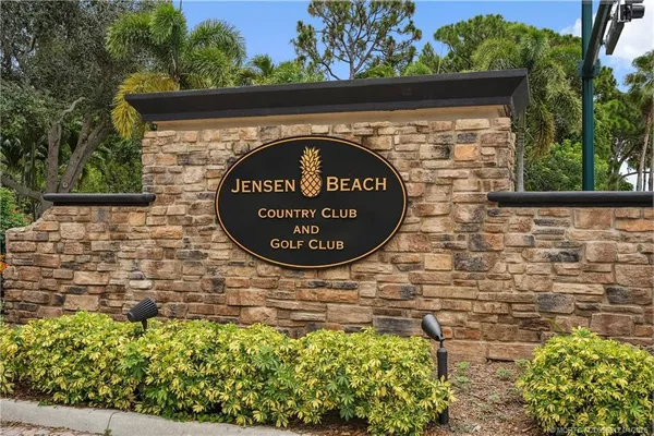 $450,000 | 830 Northwest Red Pine Way, Jensen Beach, FL 34957