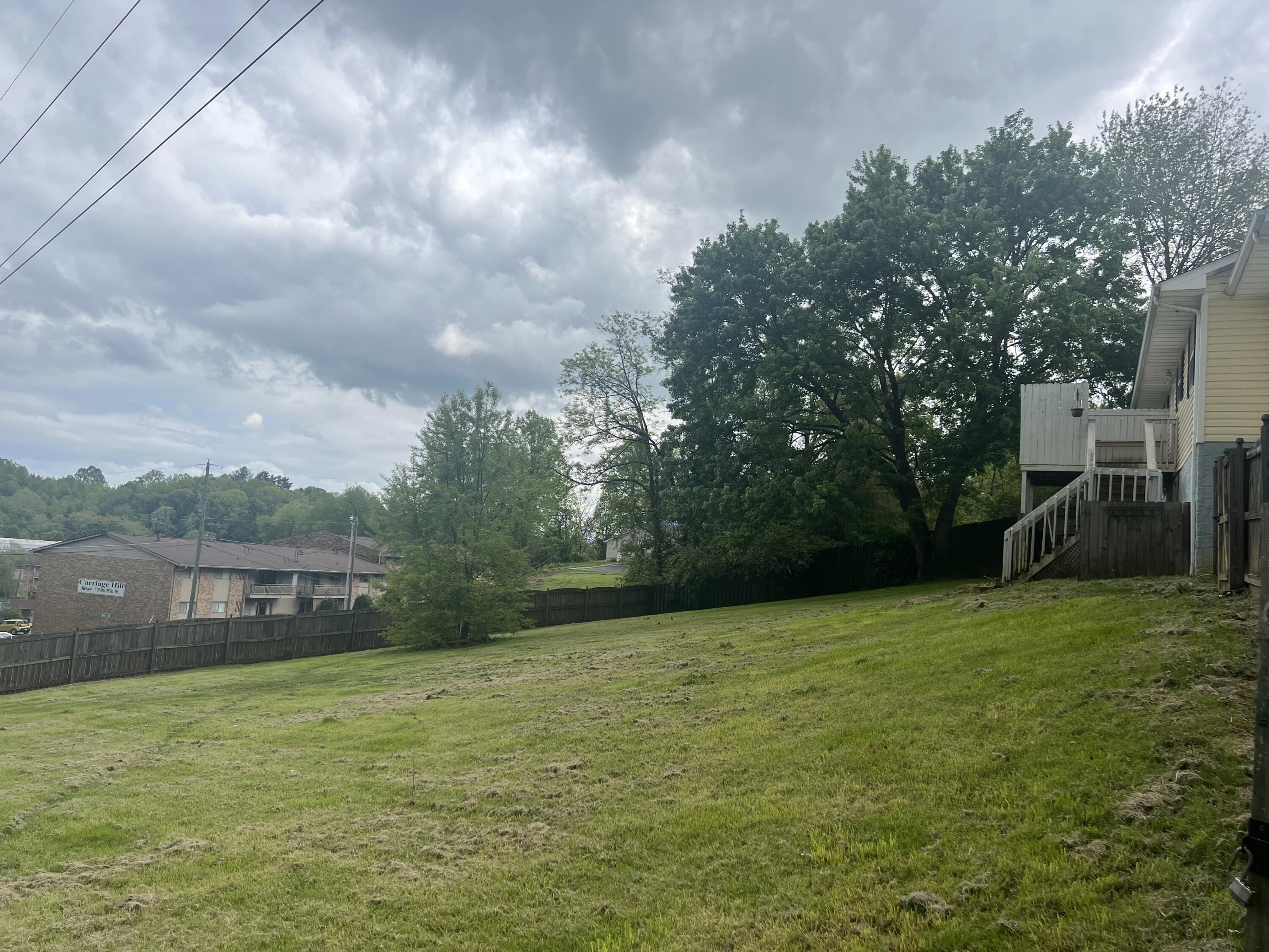 132 Haverhill Road Bristol, VA 24201 - Photo 2 of 4 IMG-2334