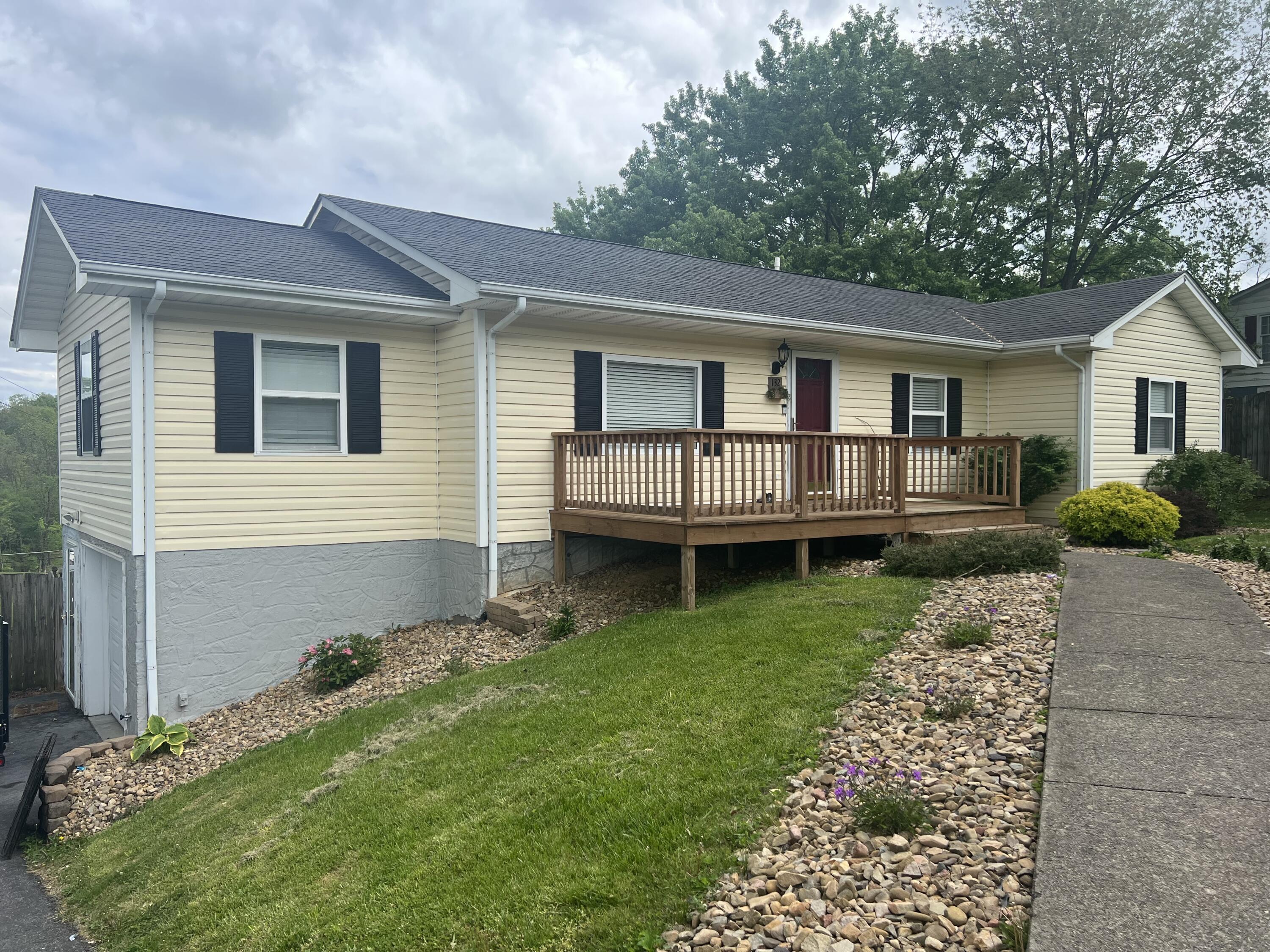 132 Haverhill Road Bristol, VA 24201 - Photo 3 of 4 IMG-2335 (1)
