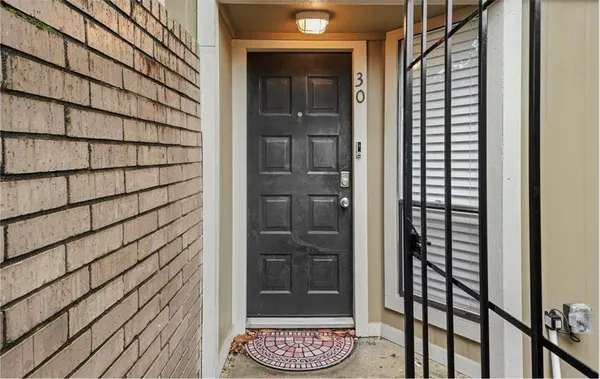 $1,850 | 1920 Augusta Drive, Unit 30, Houston, TX 77057