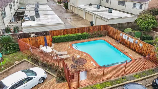 $1,850 | 1920 Augusta Drive, Unit 30, Houston, TX 77057