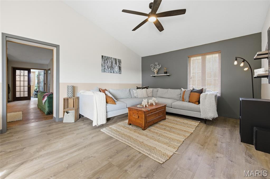 1436 Teson Road Hazelwood, MO 63042 - Photo 21 of 52