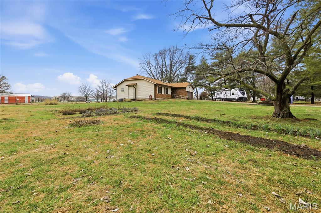 1436 Teson Road Hazelwood, MO 63042 - Photo 35 of 52