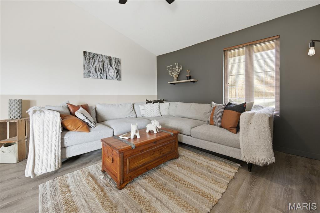 1436 Teson Road Hazelwood, MO 63042 - Photo 4 of 52