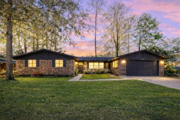 $424,900 | 4821 Northwest 16th Place, Gainesville, FL 32605