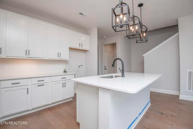 $675,500 | 438 Ivey Farms Road, Farragut, TN 37934