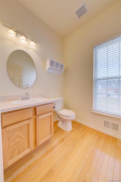 710 Cherry Orchard Road Canton, MI 48188 - Photo 15 of 42
