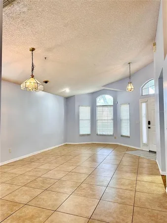 $2,500 | 8214 Woodsworth Drive, Orlando, FL 32817