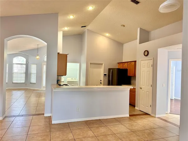 $2,500 | 8214 Woodsworth Drive, Orlando, FL 32817