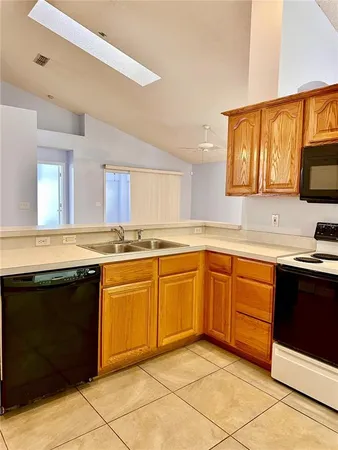 $2,500 | 8214 Woodsworth Drive, Orlando, FL 32817