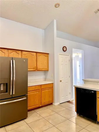 $2,500 | 8214 Woodsworth Drive, Orlando, FL 32817