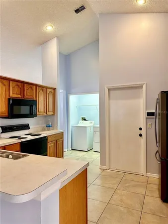 $2,500 | 8214 Woodsworth Drive, Orlando, FL 32817