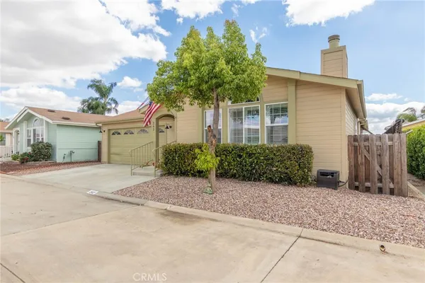 $219,900 | 27250 Murrieta, Unit 262, Menifee, CA 92586