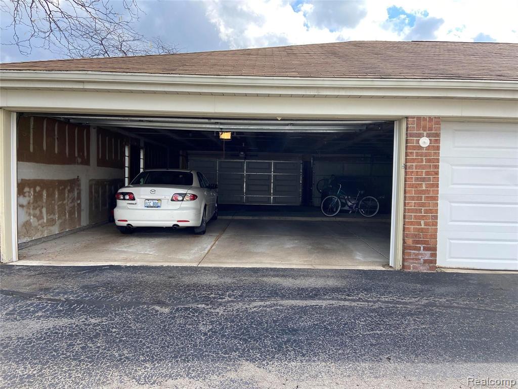 29644 Middlebelt Road, Unit 54 Farmington Hills, MI 48334 - Photo 28 of 31
