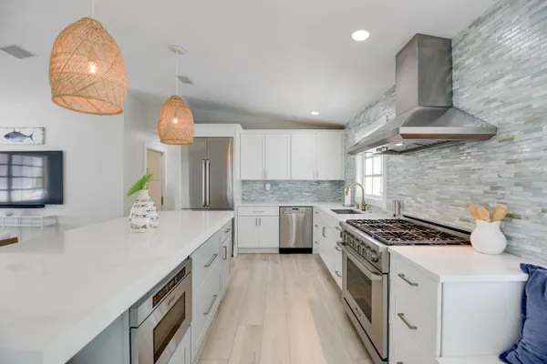 $799,000 | 75 Lobstertail Road, Big Pine Key, FL 33043