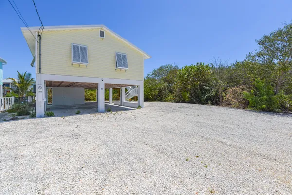$799,000 | 75 Lobstertail Road, Big Pine Key, FL 33043