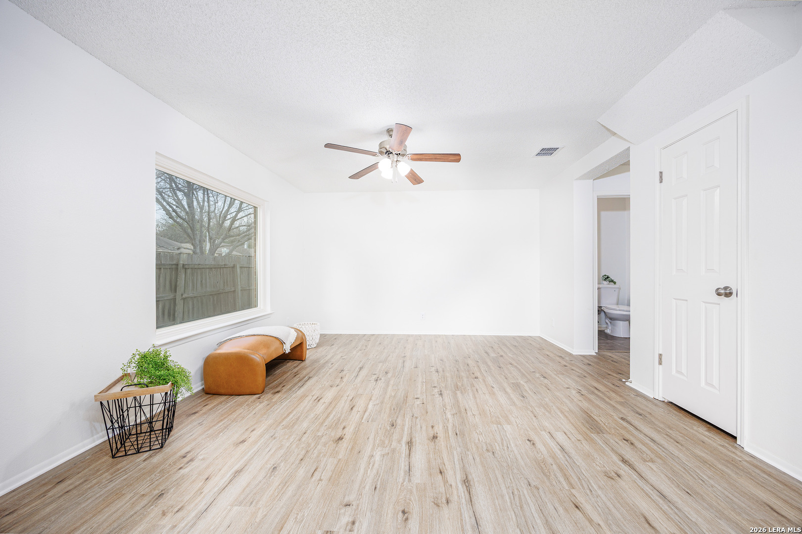 7414 Forest Streme Live Oak, TX 78233 - Photo 14 of 40