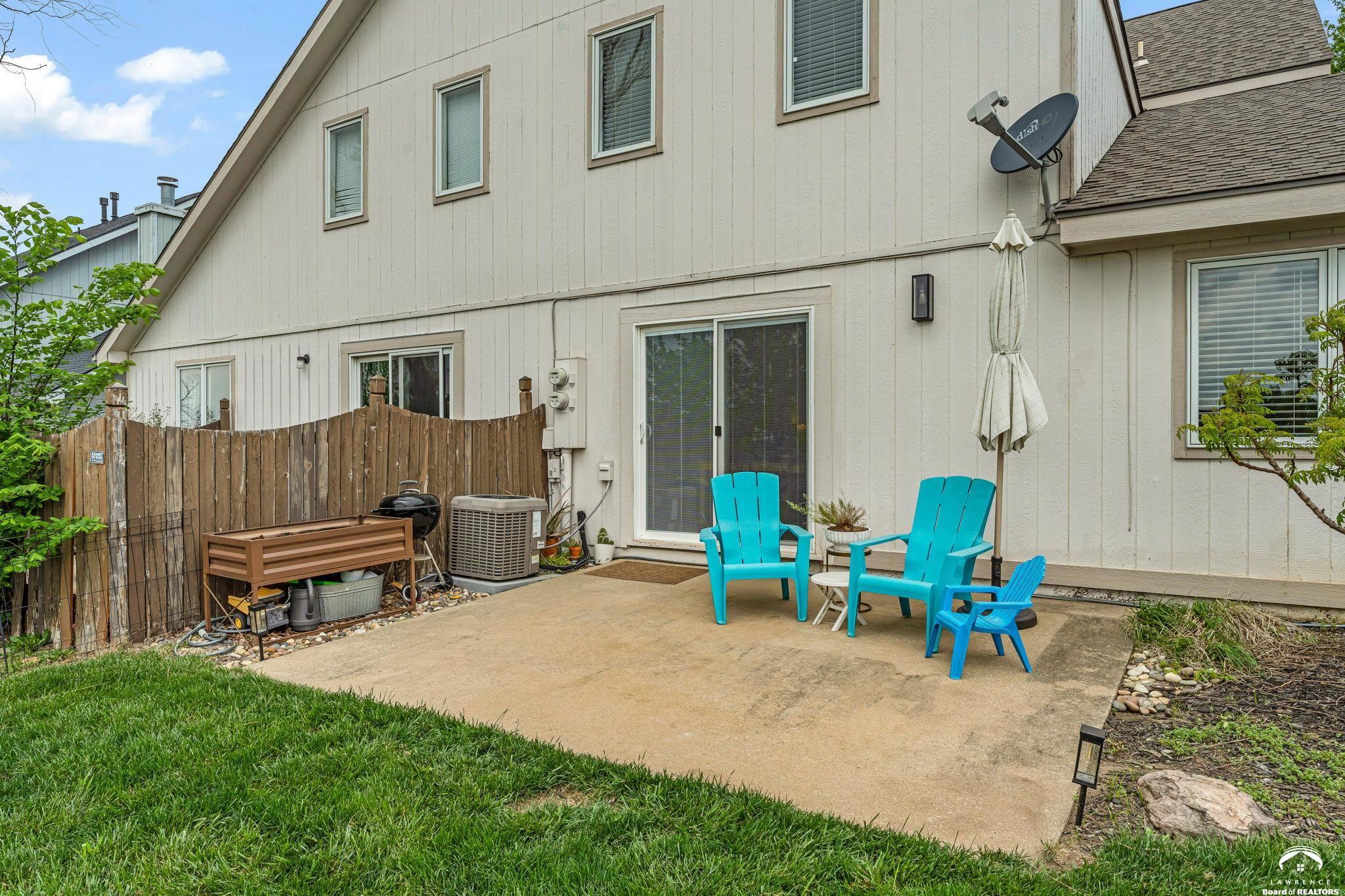 4925 Stoneback Place Lawrence, KS 66047 - Photo 32 of 37