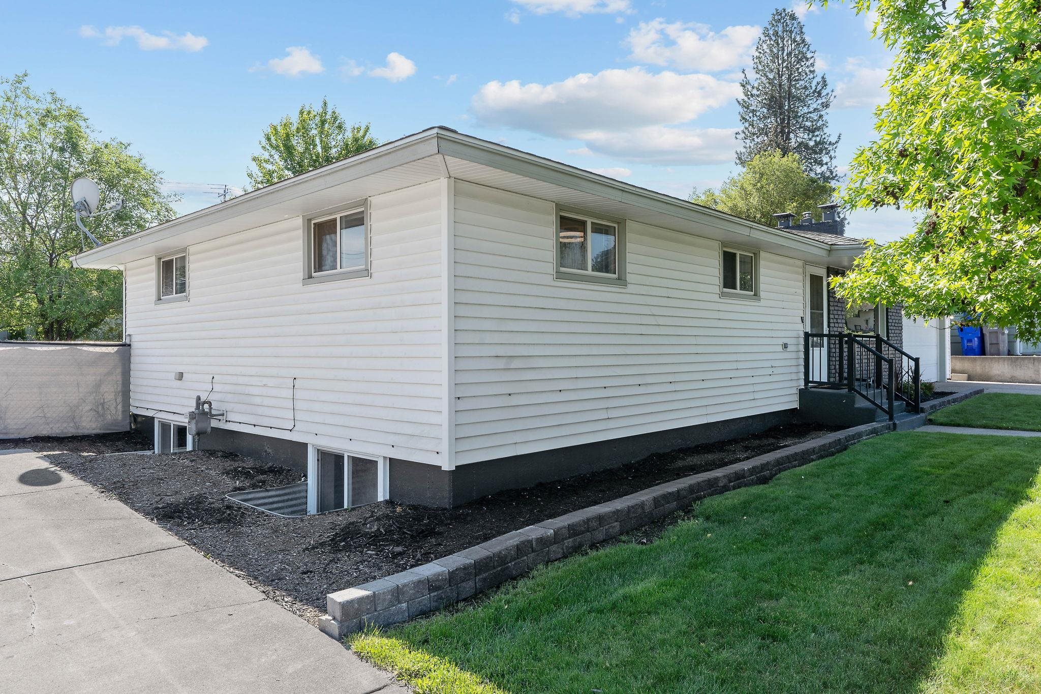 8426 North Atlantic Street Spokane, WA 99208 - Photo 3 of 49 Gallery Image 3