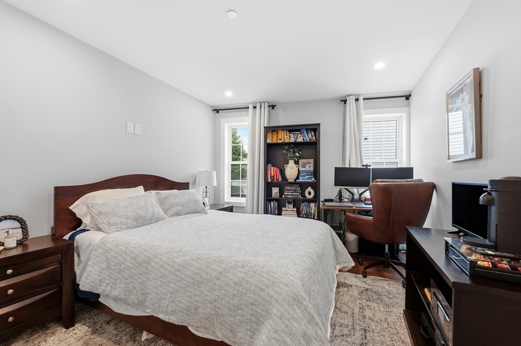 18-20 Crestway Road, Unit 5 Boston, MA 02128 - Photo 17 of 24