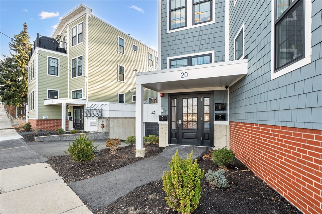 18-20 Crestway Road, Unit 5 Boston, MA 02128 - Photo 21 of 24