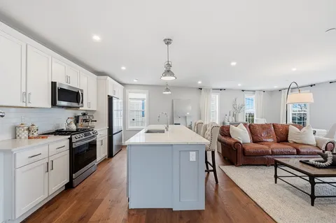 $749,000 | 18-20 Crestway Road, Unit 5, Boston, MA 02128