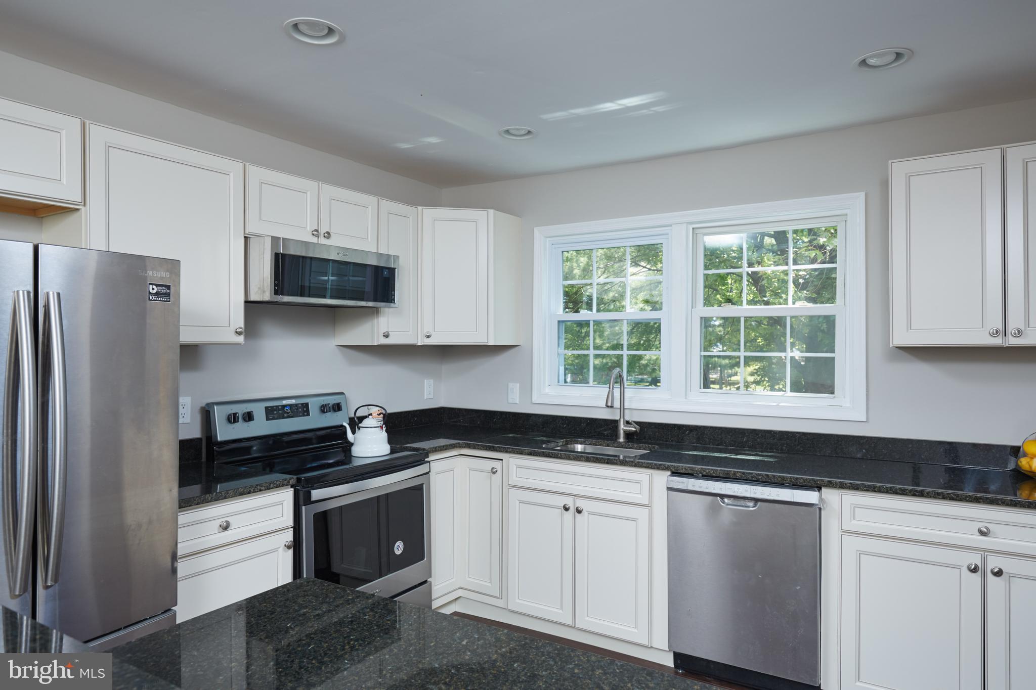 11612 Ranch Lane North Potomac, MD 20878 - Photo 13 of 42 Gallery Image 13