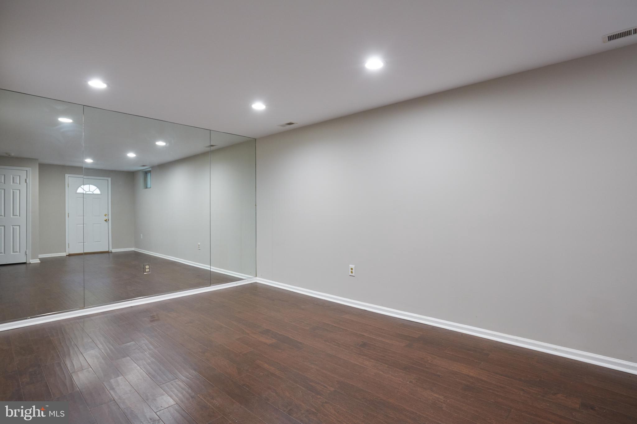 11612 Ranch Lane North Potomac, MD 20878 - Photo 25 of 42 Gallery Image 25