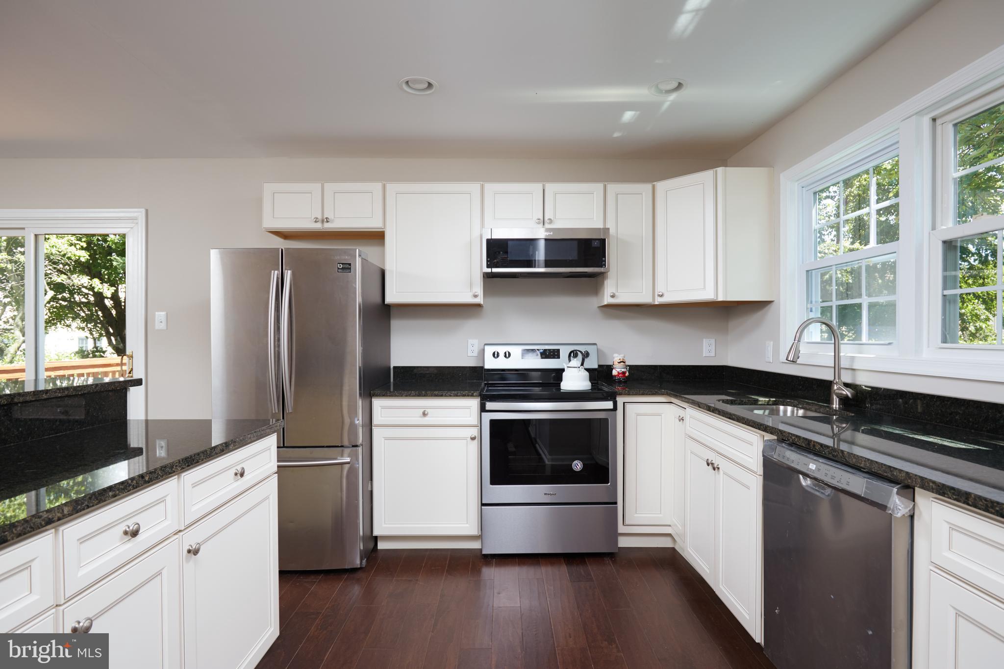 11612 Ranch Lane North Potomac, MD 20878 - Photo 10 of 42 Gallery Image 10