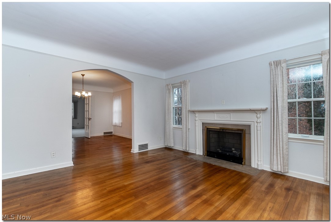 2575 Charney Road Cleveland, OH 44118 - Photo 8 of 35 Gallery Image 8