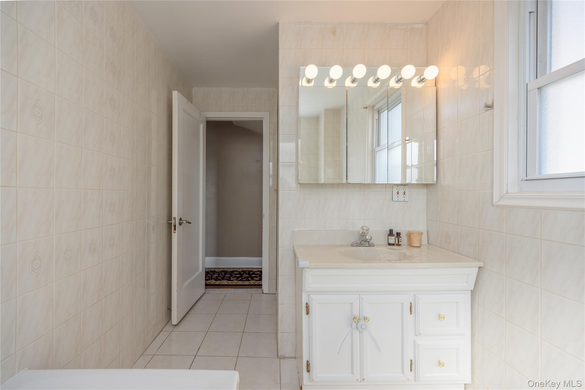 154 Bell Road Scarsdale, NY 10583 - Photo 18 of 31