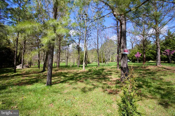 $1,250 | 35972 Charles Town Pike, Purcellville, VA 20132